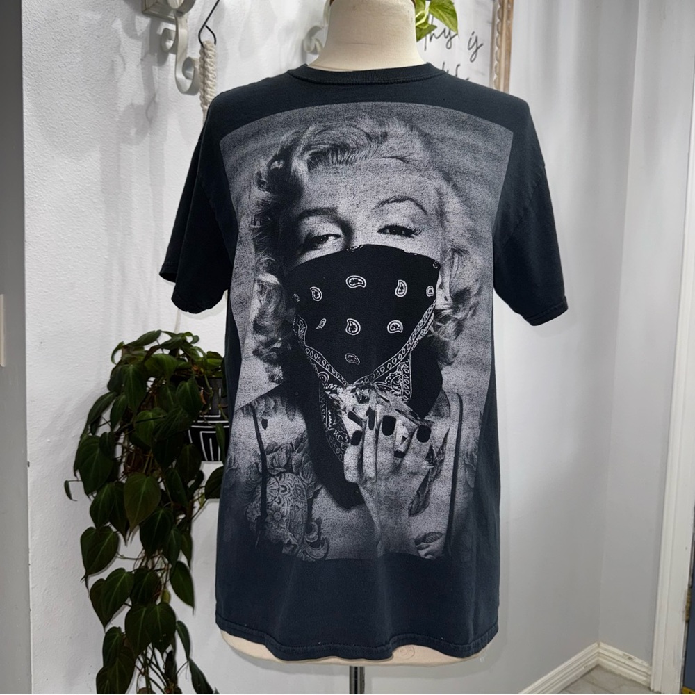 Marilyn Monroe Bandana Tshirt M/L